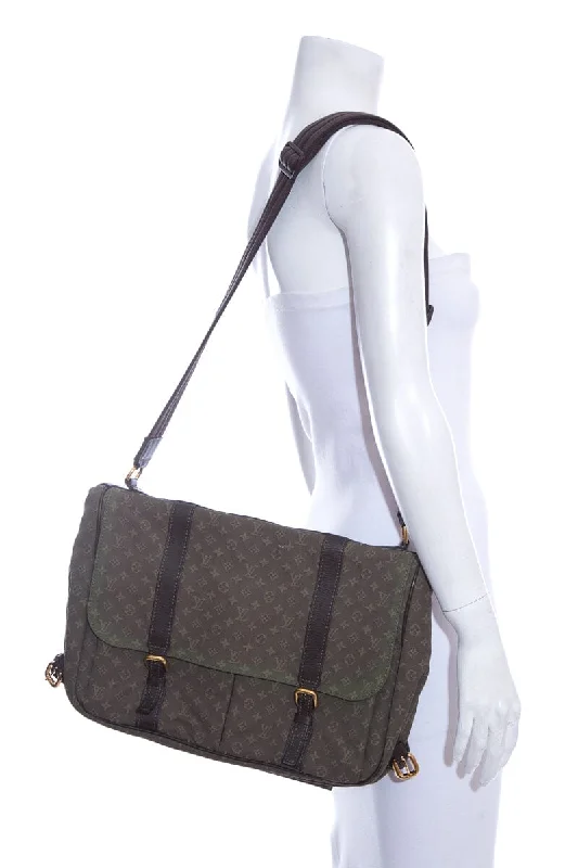 Louis Vuitton Capucines bags with smooth calfskin leather for luxuryLouis Vuitton Green Monogram Messenger Bag