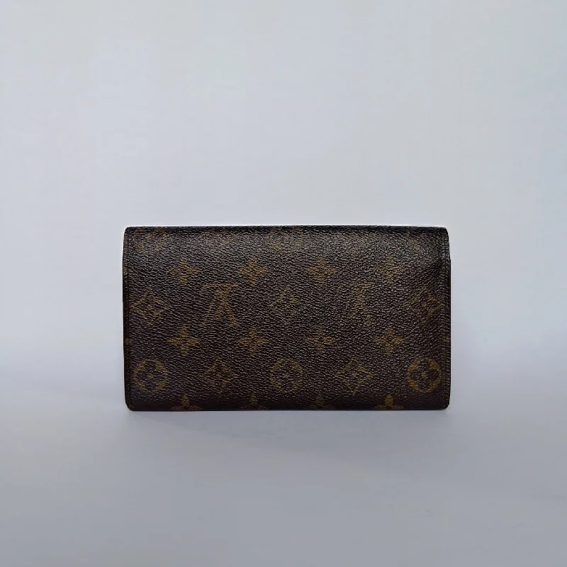 Louis Vuitton bags with a front - zip pocket for small items like keysLouis Vuitton International Long Trifold Wallet Monogram Canvas