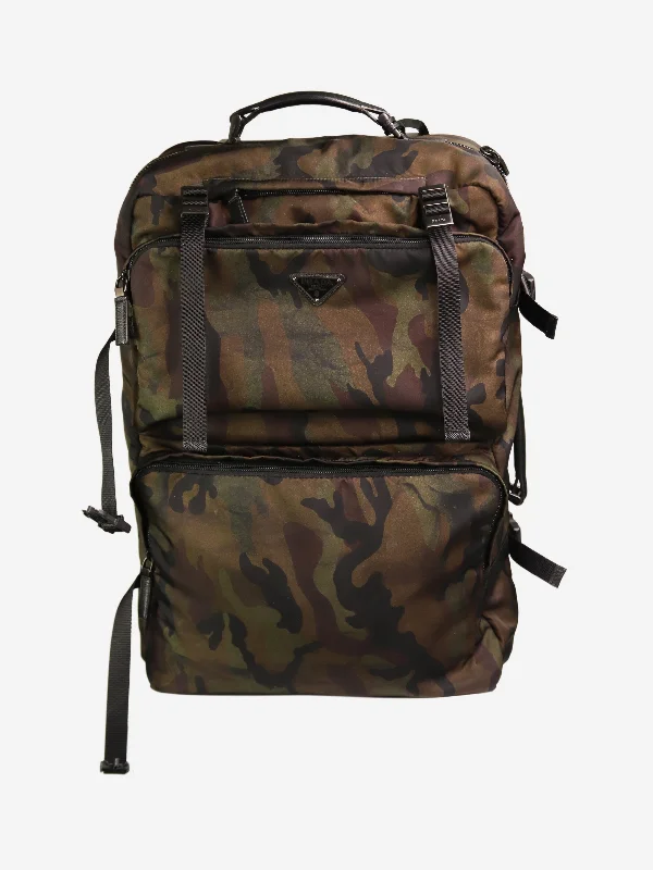 Compact Hermes Herbag Zip for Effortless CarryingGreen camouflage pattern suitbag