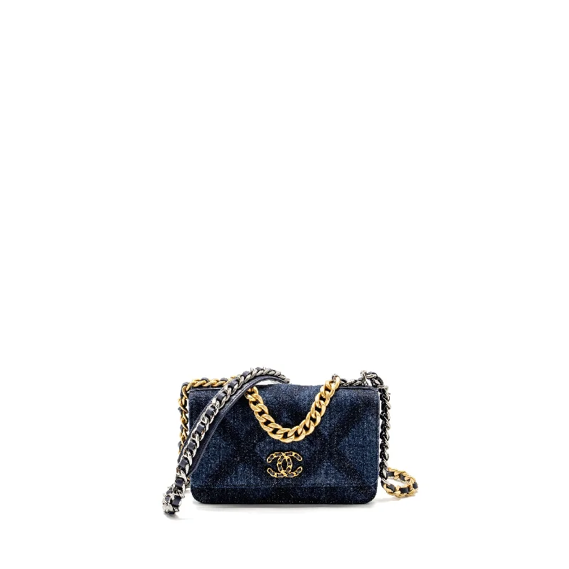 Chanel Medium Tote Bag for Office LadiesChanel 19 Wallet on Chain Denim Blue Multicolour Hardware (Microchip)