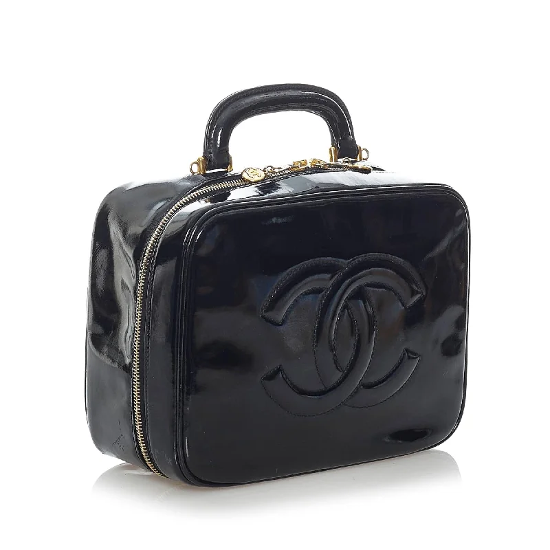 Chanel New Arrival Handbag with Gold HardwareChanel CC Patent Leather Vanity Case (iGWuvw)