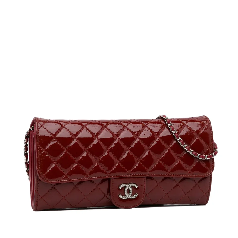 Chanel Small Crossbody Bag for TravelChanel CC Patent Wallet on Chain (K4e0Hd)