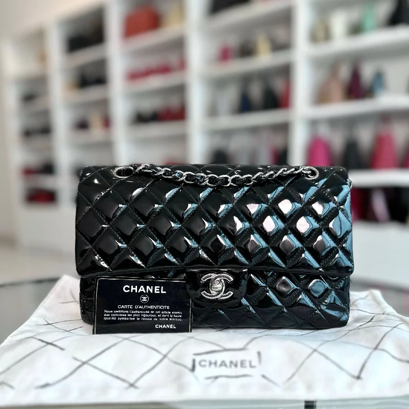 Chanel Designer Handbag with Unique DesignClassic Flap Medium Patent Leather Quilted Black No 19