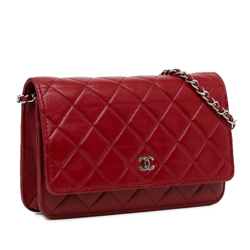 Chanel Colorful Handbag for Spring OutfitsChanel Classic Lambskin Wallet on Chain (0gCDCg)