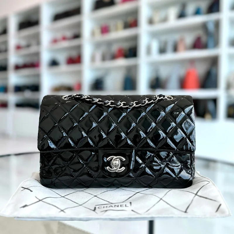 Chanel Classic Flap Bag for Evening PartyPatent Leather Quilted Black SHW No 18